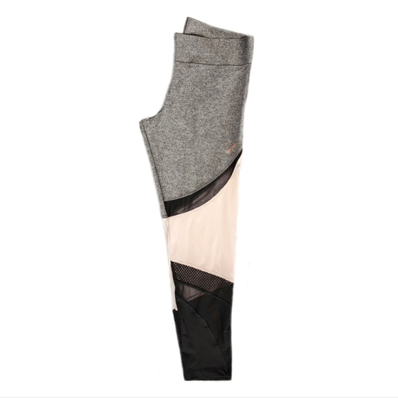 VS Pink Ultimate Yoga Exercize Pants Black Size M - Picture 3 of 9